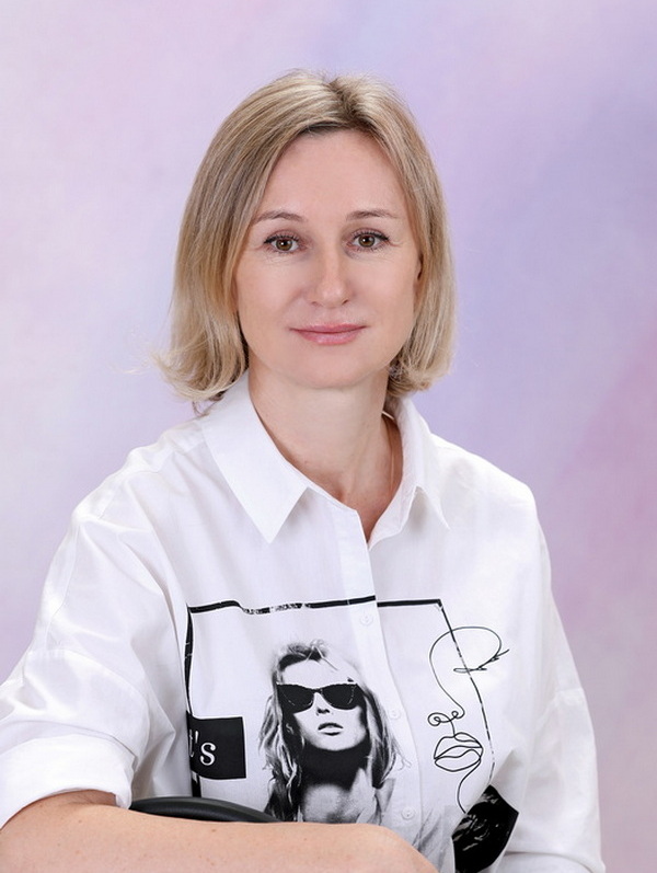 Сухарева Ольга Николаевна.